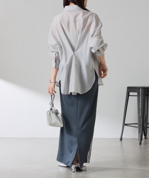 COLLAGE GALLARDAGALANTE（コラージュガリャルダガランテ）の「バックスリムシアストシャツ（シャツ/ブラウス・レディース・ブラウン/ライトグレー・FREE）」の9枚目の写真