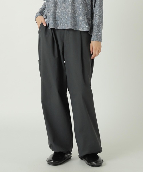 ZUCCa(ズッカ)の「SPUN PE STRETCH TWILL / パンツ(その他パンツ・レディース・カーキ/ベージュ/ダークグレー・S size/M size)」の2枚目の写真