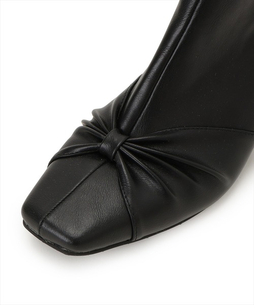 WILLSELECTION（ウィルセレクション）の「フロントリボンショートブーツ（ブーツ・レディース・アイボリー/ブラック・SMALL/LARGE/MEDIUM）」の8枚目の写真