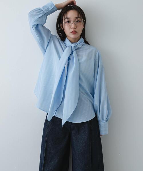 SENSE OF PLACE by URBAN RESEARCH（センスオブプレイスバイアーバンリサーチ）の「『イージーケア』ボウタイリボンブラウス（シャツ/ブラウス・レディース・アイボリー/ピンク系その他/ブルー系その他・ONE）」の2枚目の写真