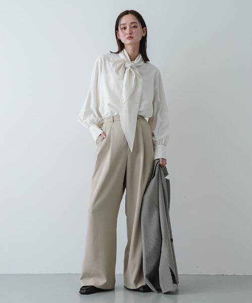 SENSE OF PLACE by URBAN RESEARCH（センスオブプレイスバイアーバンリサーチ）の「『イージーケア』ボウタイリボンブラウス（シャツ/ブラウス・レディース・アイボリー/ピンク系その他/ブルー系その他・ONE）」の6枚目の写真