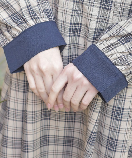 axes femme(アクシーズファム)の「チェック切替シャツワンピース(ワンピース・レディース・ブラック/ベージュ/ピンク・MEDIUM)」の11枚目の写真