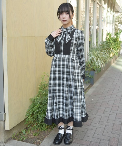 axes femme(アクシーズファム)の「チェック切替シャツワンピース(ワンピース・レディース・ブラック/ベージュ/ピンク・MEDIUM)」の13枚目の写真