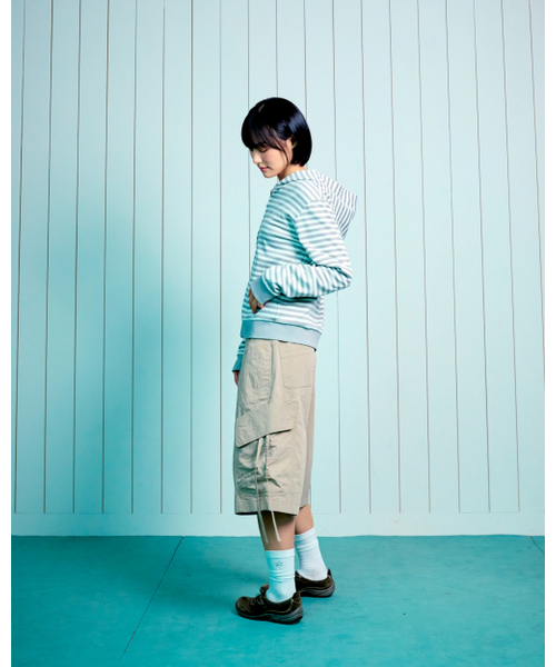 THECOLDESTMOMENT(ザコールデストモーメント)の「TCM reversible stripe hooded zip-up (beige)(パーカー・レディース・その他・SMALL/MEDIUM/LARGE)」の16枚目の写真