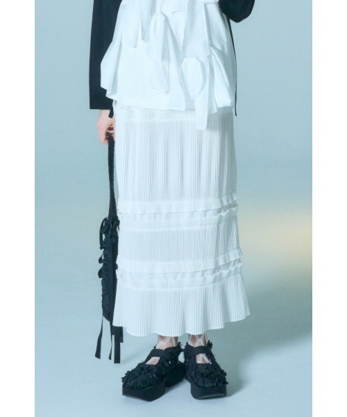 ENFOLD（エンフォルド）の「STRAIGHT PLEATS SKIRT（スカート・レディース・ホワイト・38/36）」の2枚目の写真