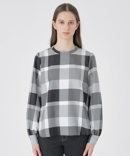BLUE LABEL CRESTBRIDGE（ブルーレーベルクレストブリッジ）の「【一部店舗限定】クレストブリッジチェックライトクロッシングツイルブラウス（シャツ/ブラウス・レディース・ベージュ系その他/グレー系その他2・40/38/36）」の5枚目の写真