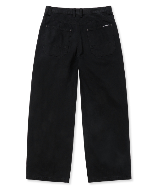 BROWNBREATH（ブラウンブレス）の「CURVED DENIM PANTS - BLACK（デニムパンツ・レディース・その他・S/M/L/XL）」の2枚目の写真