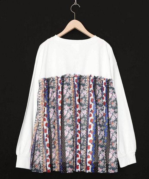 ScoLar（スカラー）の「161638：ストライプ総柄ソフトチュール切替プルオーバー（Tシャツ/カットソー・レディース・オフホワイト/ブラック・M）」の11枚目の写真