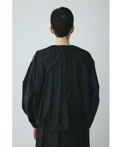 HeRIN.CYE（ヘリンドットサイ）の「Balloon hem nylon blouson　　バルーンヘムナイロンブルゾン（ブルゾン・レディース・カーキ/ブラック/ライトグレー・FREE）」の7枚目の写真