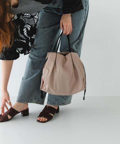 RODE SKO（ロデスコ）の「ウォーターレペレントミニショルダー（ショルダーバッグ・レディース・ライトグレー/ベージュ/ブラック/グレー・ONE）」の6枚目の写真