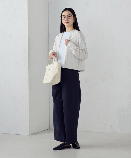 COMME CA ISM（コムサイズム）の「【接触冷感･UVカット･防シワ】着流しフーディ（パーカー・レディース・ブラック/ネイビー/ライトグレー・FREE）」の5枚目の写真