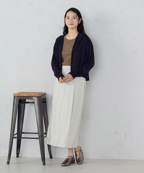 COMME CA ISM（コムサイズム）の「【接触冷感･UVカット･防シワ】着流しフーディ（パーカー・レディース・ブラック/ネイビー/ライトグレー・FREE）」の11枚目の写真