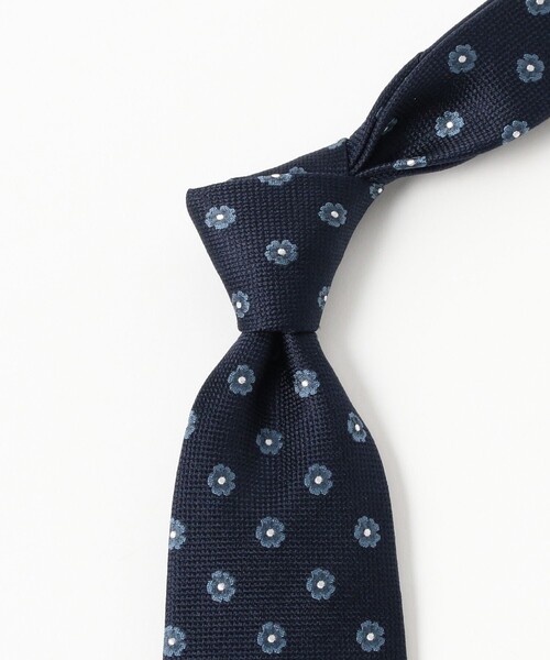 BEAMS F（ビームスエフ）の「シルク フラワー小紋柄 ジャカード ネクタイ（ネクタイ・メンズ・ネイビー/オレンジ・ONE SIZE）」の8枚目の写真