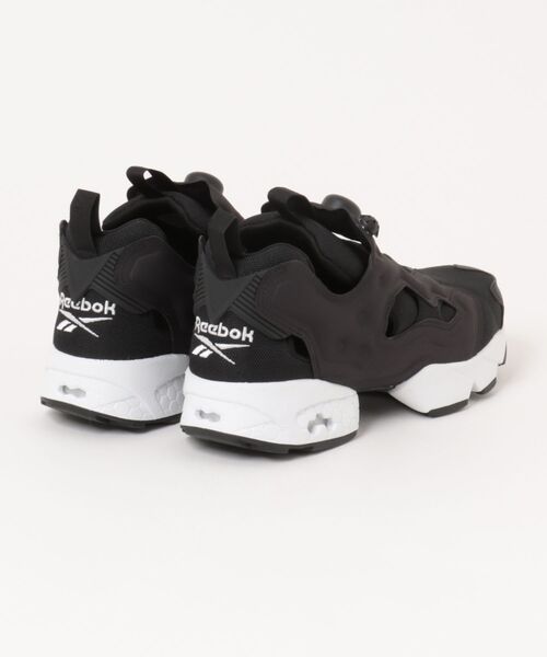 ASBee(アスビー)の「Reebok リーボック INSTAPUMP FURY 94 メンズスニーカー(インスタポンプフューリー94) 120737 100211657 ブラック/ブラック/ホワイト(スニーカー・メンズ・ブラック×ホワイト・27.5cm/27.0cm/26.5cm/26.0cm/28.0cm)」の2枚目の写真
