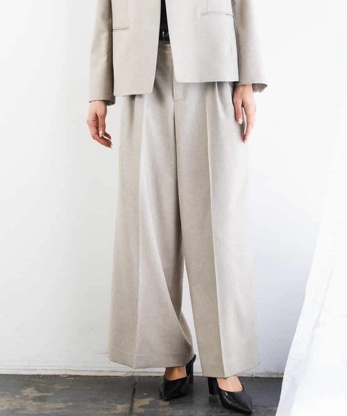MICHEL KLEIN（ミッシェル・クラン）の「[セットアップ対応]ツイードライク　ワイドパンツ（その他パンツ・レディース・ネイビー/サンドベージュ・38）」の10枚目の写真