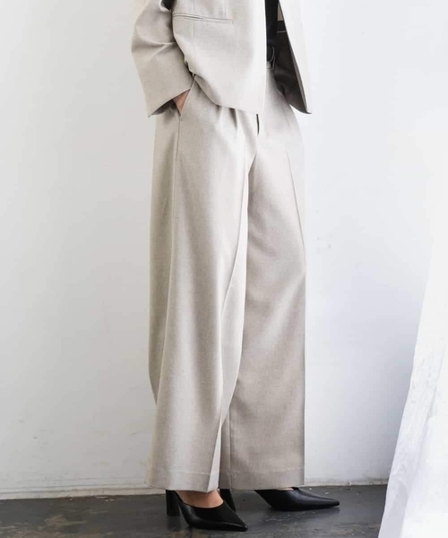 MICHEL KLEIN（ミッシェル・クラン）の「[セットアップ対応]ツイードライク　ワイドパンツ（その他パンツ・レディース・ネイビー/サンドベージュ・38）」の11枚目の写真