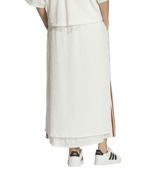 adidas(アディダス)の「【別注】アディダス adidas SOFTLUX シアー レギュラーフィット スカート 限定コラボ(スカート・レディース・ブラック/オフホワイト/コバルトブルー・S/M/L/XL)」の14枚目の写真