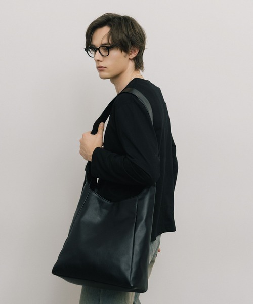 セール】【LURAKU】Synthetic Leather Big Shoulder Bag