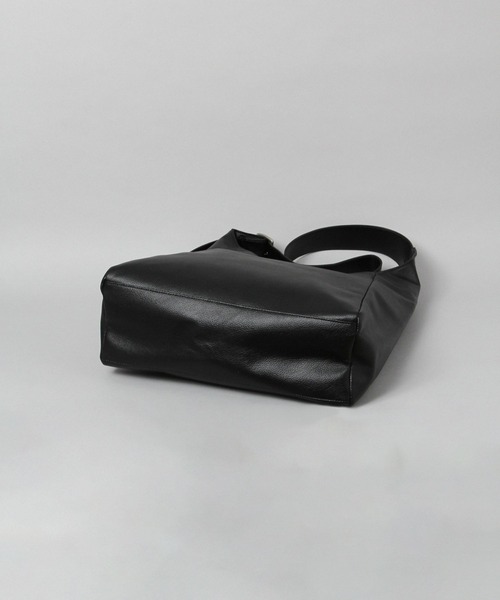 新品・限定ブラック レザー ショルダーバッグ セール】【LURAKU】Synthetic Leather Big Shoulder Bag