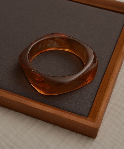 VIBGYOR Women（ヴィブジョー　ウィメン）の「【resonance】アクリル クリア/マーブル柄 バングル 【12色展開】（バングル/リストバンド・レディース・その他6/その他12/その他9/その他7/その他4/その他1/その他11/その他5/その他3/その他2/その他10/その他8・FREE）」の8枚目の写真