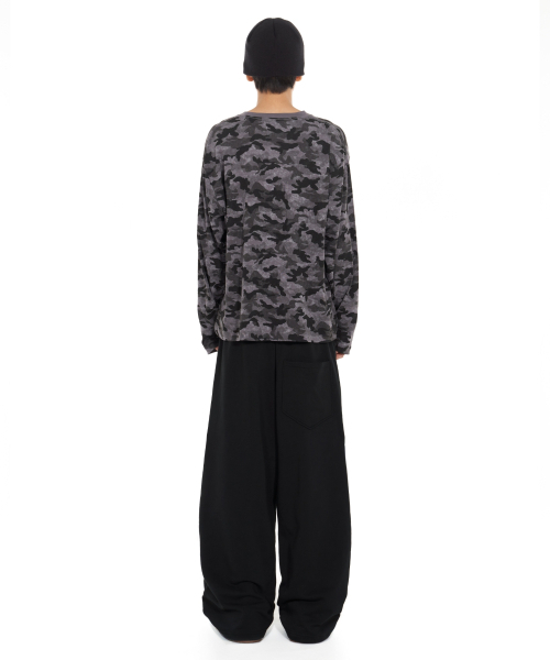 IDWS(アイドンワナセル)の「Cross Layered Sweat Pants Black(スウェットパンツ・レディース・その他・1/2/0)」の11枚目の写真