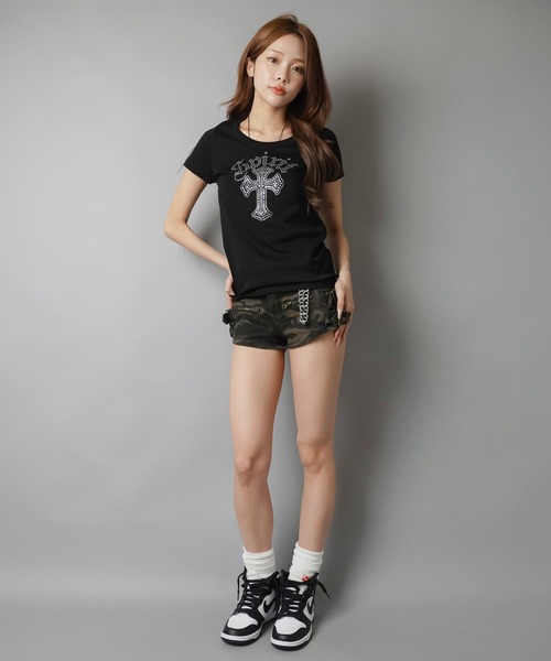 SPINNS(スピンズ)の「半袖Tシャツ/ラインストーンクロス/平成ギャル(Tシャツ/カットソー・レディース・オフホワイト/グレー/ブラック・ONESIZE)」の12枚目の写真