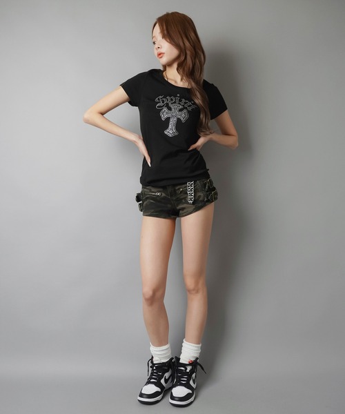 SPINNS(スピンズ)の「半袖Tシャツ/ラインストーンクロス/平成ギャル(Tシャツ/カットソー・レディース・オフホワイト/グレー/ブラック・ONESIZE)」の13枚目の写真