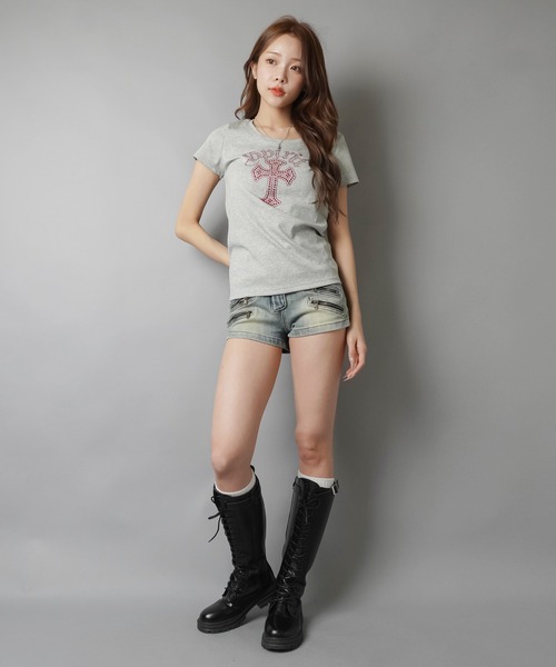 SPINNS(スピンズ)の「半袖Tシャツ/ラインストーンクロス/平成ギャル(Tシャツ/カットソー・レディース・オフホワイト/グレー/ブラック・ONESIZE)」の19枚目の写真