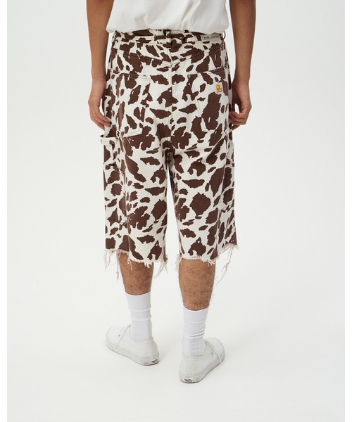 DISCOVERED(ディスカバード)の「COW PRINT DOUBLE KNEE SHORTS(その他パンツ・メンズ・ブラウン/ブラック・SMALL/LARGE)」の14枚目の写真