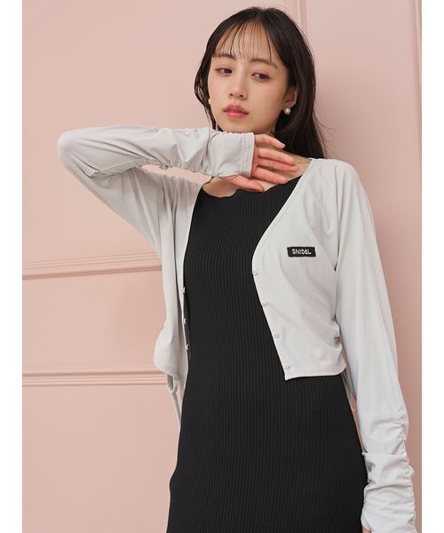 SNIDEL(スナイデル)の「【WEB限定/LUMISHADE】UVボレロカーディガン(カーディガン/ボレロ・レディース・ホワイト/ライトブルー/チャコールグレー/シルバー・F)」の12枚目の写真
