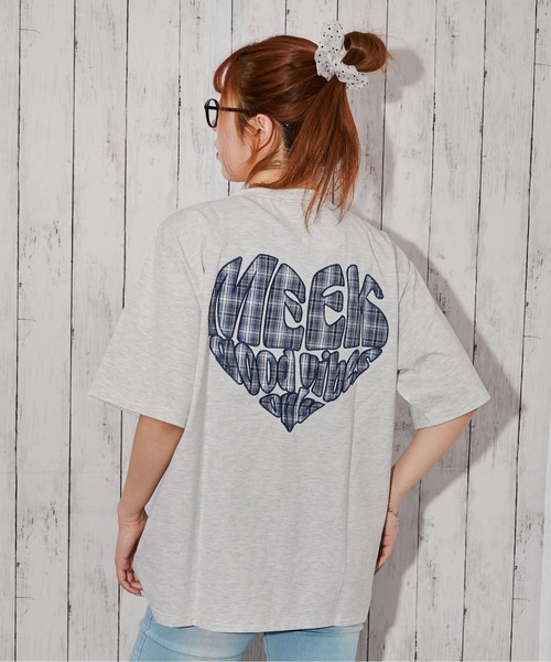 GORGE(ゴージ)の「《チェックハートロゴ》バックプリントTシャツ/ストリート/春夏/全4色(Tシャツ/カットソー・レディース・ネイビー/オフホワイト/チャコール/オートミール・F)」の15枚目の写真