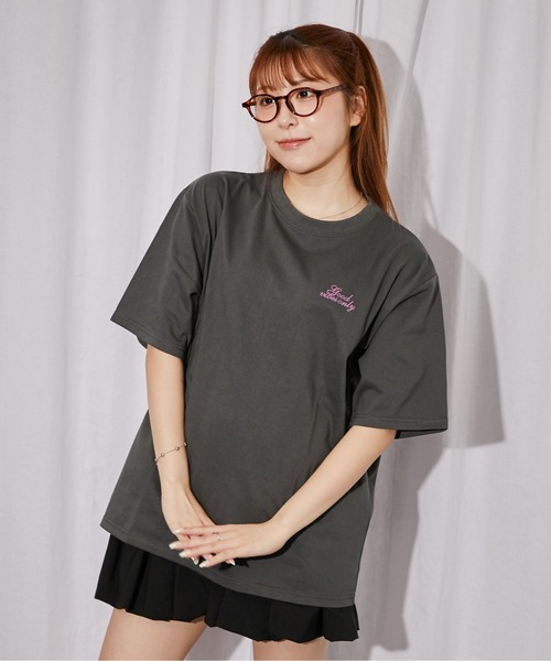 GORGE(ゴージ)の「《チェックハートロゴ》バックプリントTシャツ/ストリート/春夏/全4色(Tシャツ/カットソー・レディース・ネイビー/オフホワイト/チャコール/オートミール・F)」の17枚目の写真
