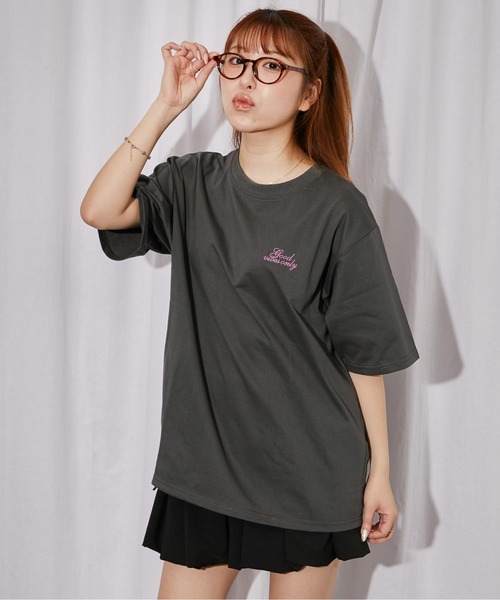 GORGE(ゴージ)の「《チェックハートロゴ》バックプリントTシャツ/ストリート/春夏/全4色(Tシャツ/カットソー・レディース・ネイビー/オフホワイト/チャコール/オートミール・F)」の18枚目の写真