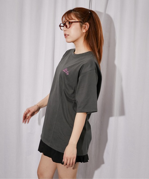 GORGE(ゴージ)の「《チェックハートロゴ》バックプリントTシャツ/ストリート/春夏/全4色(Tシャツ/カットソー・レディース・ネイビー/オフホワイト/チャコール/オートミール・F)」の20枚目の写真