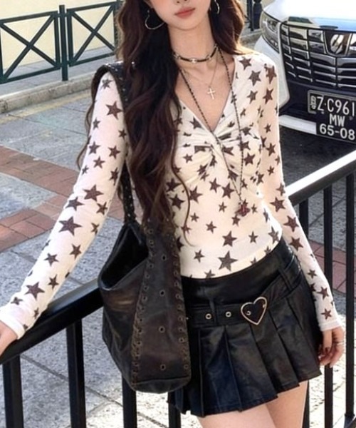 Vipoa(ヴィポア)の「Star print slim top(Tシャツ/カットソー・レディース・ホワイト・FREE)」の4枚目の写真