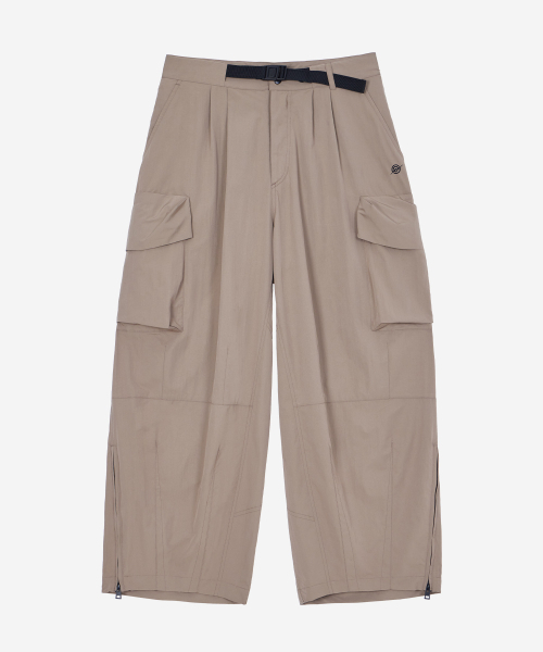 KALAPATTHAR(カラパタール)の「Wide Balloon Ankle Zip Belted Cargo Pants - BEIGE(スウェットパンツ・メンズ・その他・MEDIUM/LARGE/X-LARGE)」の19枚目の写真