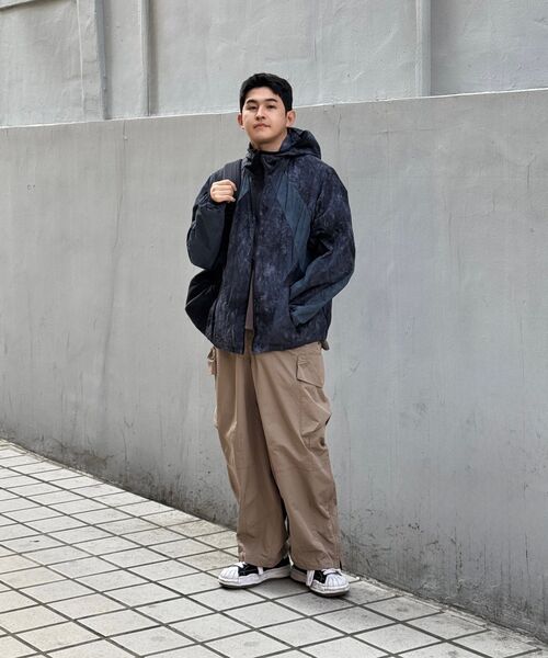 KALAPATTHAR(カラパタール)の「Wide Balloon Ankle Zip Belted Cargo Pants - BEIGE(スウェットパンツ・メンズ・その他・MEDIUM/LARGE/X-LARGE)」の4枚目の写真