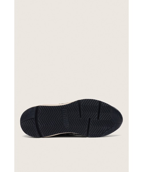 GOLDEN GOOSE(ゴールデングース)の「レディース Running Sole ブラック ナッパレザー&スエード(スニーカー・レディース・ブラック×ホワイト・35/36/37/38/39/40)」の5枚目の写真
