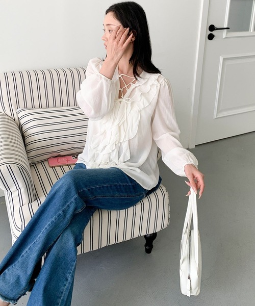 Jasmine Grandiflorum(ジャスミングランディフローラム)の「【Jasmine】レースアップラッフルブラウス(シャツ/ブラウス・レディース・ブルー/ホワイト・FREE)」の5枚目の写真