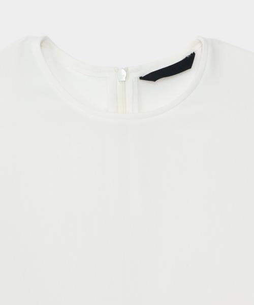 CINOH(チノ)の「BLACK FORMAL MINIMAL SPLIT BLOUSE(シャツ/ブラウス・レディース・アイボリー/ブラック・38/36)」の22枚目の写真