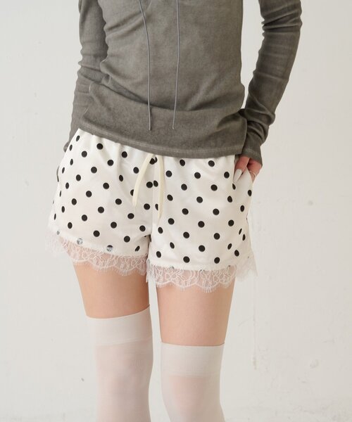 WHO'S WHO gallery（フーズフーギャラリー）の「ドットサテンロゴショーツ（その他パンツ・レディース・ブラック/グレー/オフホワイト・FREE）」の4枚目の写真