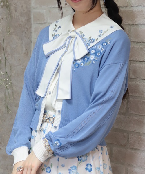 axes femme(アクシーズファム)の「接触冷感ネモフィラ刺繍カーデ(カーディガン/ボレロ・レディース・ホワイト/ブルー・FREE)」の10枚目の写真