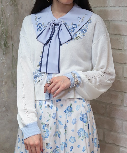 axes femme(アクシーズファム)の「接触冷感ネモフィラ刺繍カーデ(カーディガン/ボレロ・レディース・ホワイト/ブルー・FREE)」の14枚目の写真