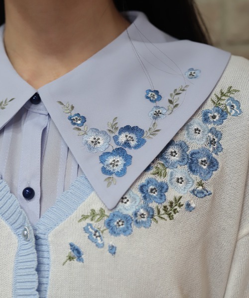 axes femme(アクシーズファム)の「接触冷感ネモフィラ刺繍カーデ(カーディガン/ボレロ・レディース・ホワイト/ブルー・FREE)」の17枚目の写真
