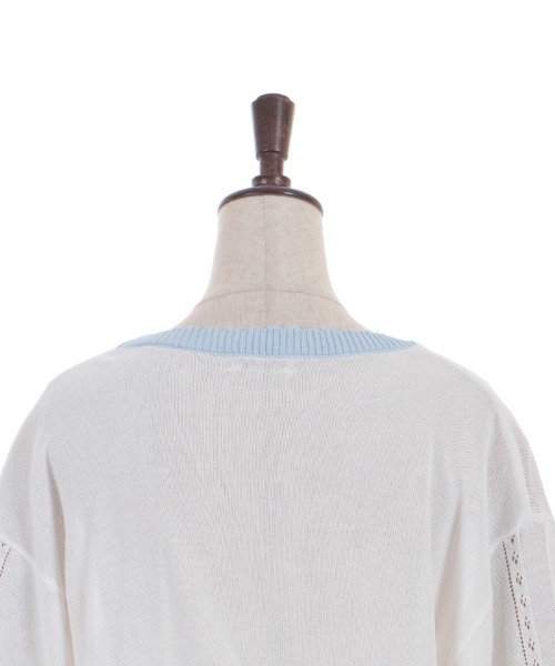 axes femme(アクシーズファム)の「接触冷感ネモフィラ刺繍カーデ(カーディガン/ボレロ・レディース・ホワイト/ブルー・FREE)」の4枚目の写真