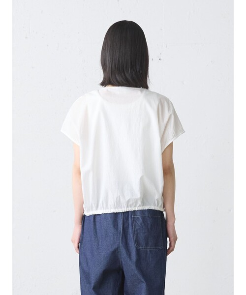 MidiUmi(ミディウミ)の「MidiUmi ピンタックノースリーブシャツ(シャツ/ブラウス・レディース・オフホワイト/ブラック・FREE)」の8枚目の写真