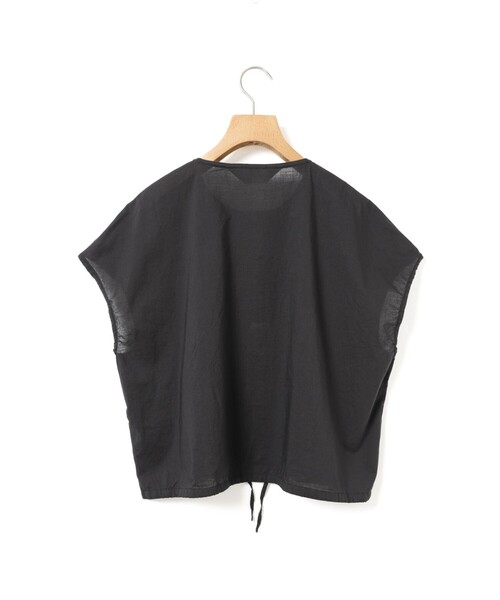 MidiUmi(ミディウミ)の「MidiUmi ピンタックノースリーブシャツ(シャツ/ブラウス・レディース・オフホワイト/ブラック・FREE)」の18枚目の写真