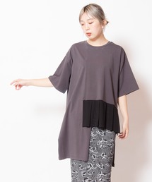 OSMOSIS（オズモーシス）の「アシンメトリー切替Tシャツ（Tシャツ/カットソー）」