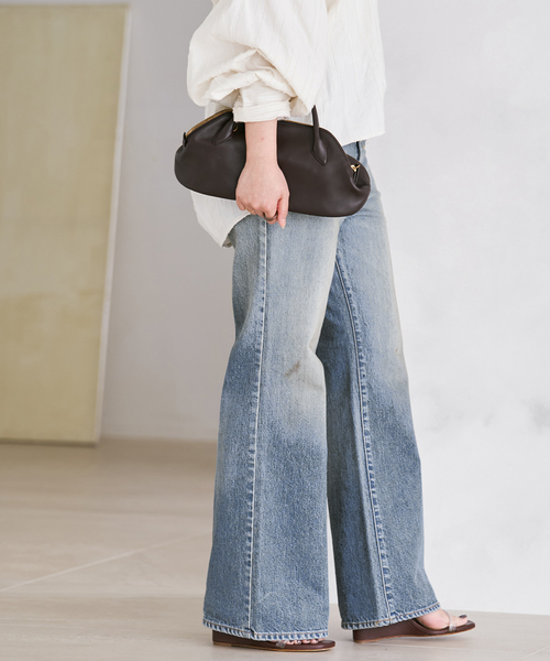 plage（プラージュ）の「JOHNBULL / ジョンブル 別注 FLARE デニム（デニムパンツ・レディース・ブルー・24/25/26）」の22枚目の写真