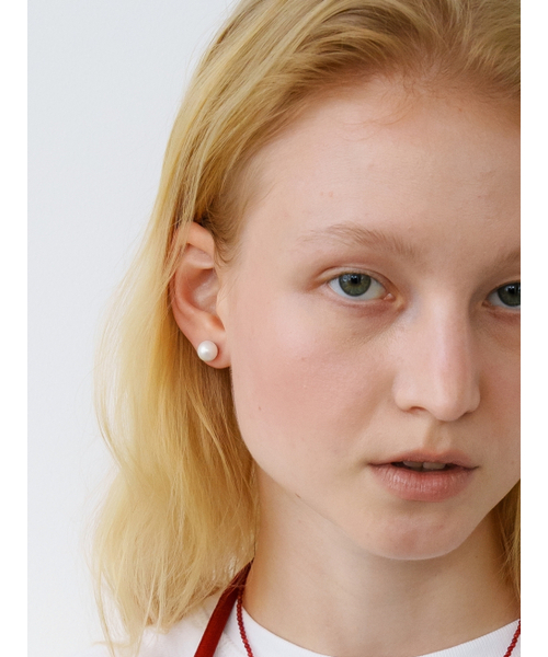 LOVE ME MONSTER（ラブミーモンスター）の「Bold Mood Gem Earrings_3SIZE (L261MER060)（ピアス（両耳用）・レディース・ブラック/ホワイト・10/12/14）」の4枚目の写真